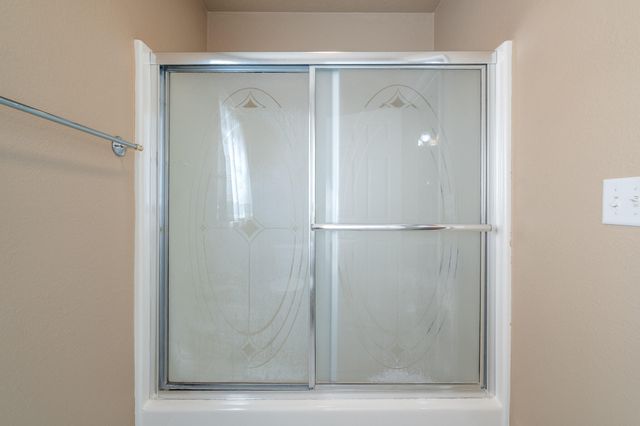 102 Diamond Hill Court, Hollister, MO 65672