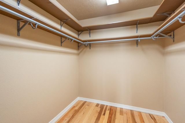 102 Diamond Hill Court, Hollister, MO 65672