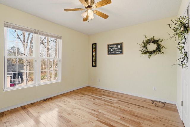 102 Diamond Hill Court, Hollister, MO 65672