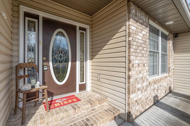 102 Diamond Hill Court, Hollister, MO 65672