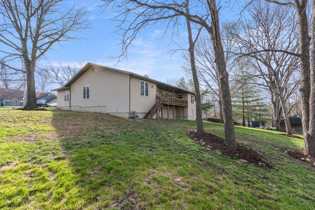 102 Diamond Hill Court, Hollister, MO 65672