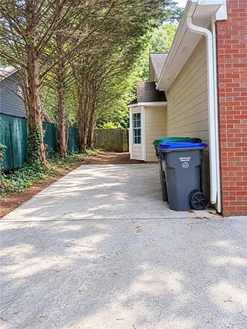 1055 Chatham Road, Buford, GA 30518