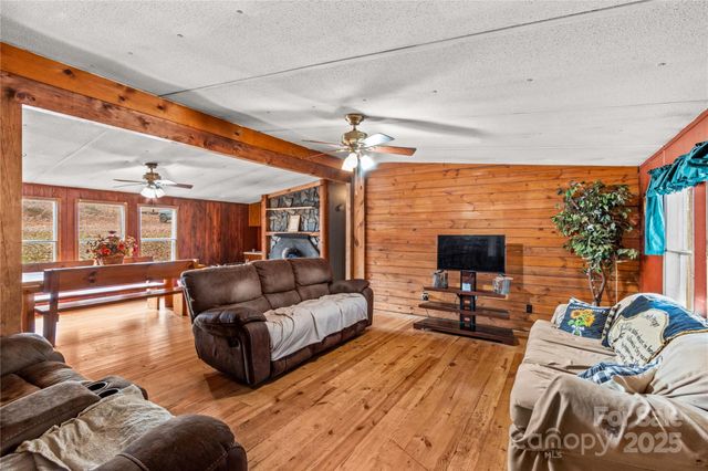 338 Piney Grove Road, Harmony, NC 28634