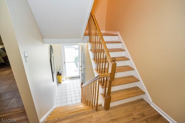 10 Brookstone Cir, Parsippany-troy Hills Twp., NJ 07950