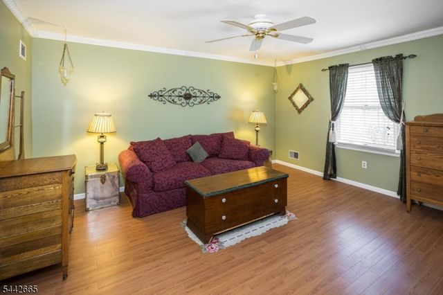 10 Brookstone Cir, Parsippany-troy Hills Twp., NJ 07950