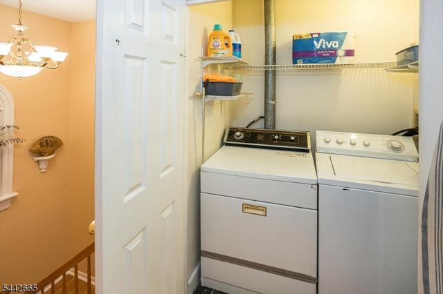 10 Brookstone Cir, Parsippany-troy Hills Twp., NJ 07950