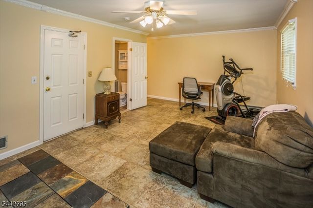 10 Brookstone Cir, Parsippany-troy Hills Twp., NJ 07950