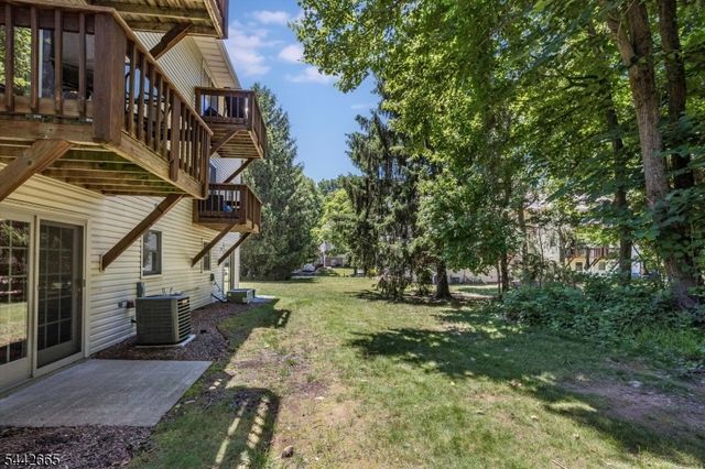 10 Brookstone Cir, Parsippany-troy Hills Twp., NJ 07950