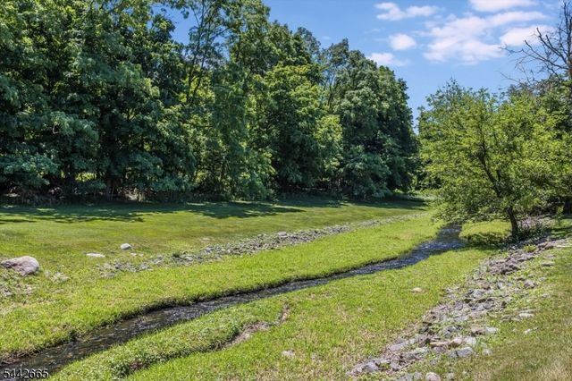 10 Brookstone Cir, Parsippany-troy Hills Twp., NJ 07950