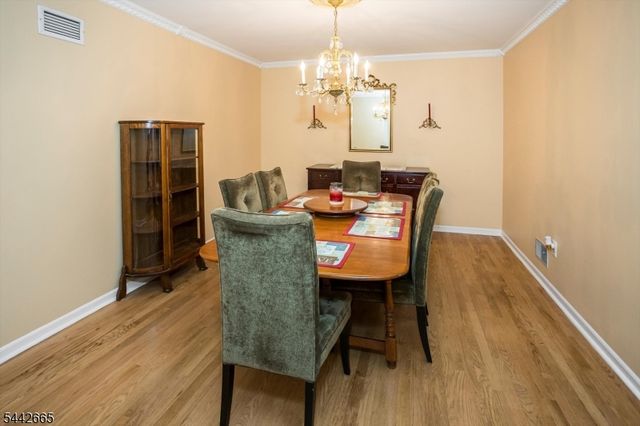 10 Brookstone Cir, Parsippany-troy Hills Twp., NJ 07950