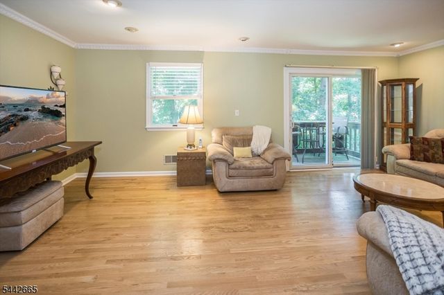 10 Brookstone Cir, Parsippany-troy Hills Twp., NJ 07950