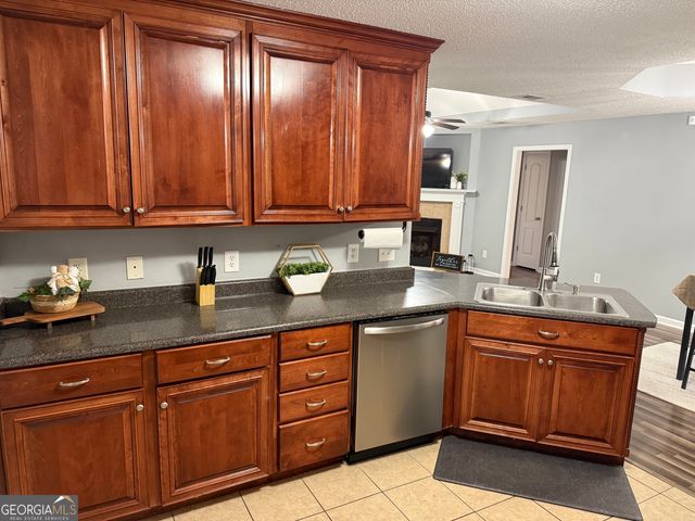 338 Hidden Creek Circle, Warner Robins, GA 31088