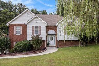 130 Orchard SE Way, Calhoun, GA 30701