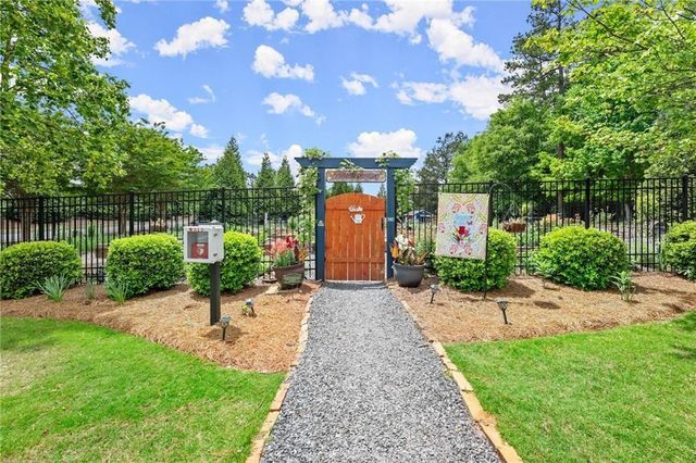 3418 Locust Cove SW Road, Gainesville, GA 30504