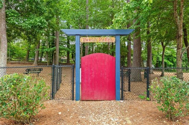 3418 Locust Cove SW Road, Gainesville, GA 30504