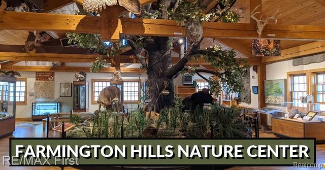 33277 W 11 Mile Road, Farmington Hills, MI 48336