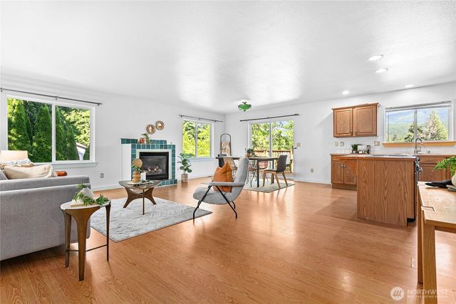 765 Summerset Way, Sedro Woolley, WA 98284
