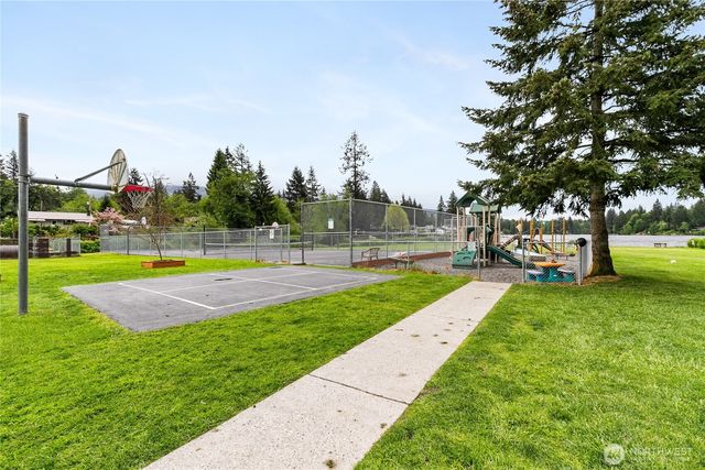 765 Summerset Way, Sedro Woolley, WA 98284