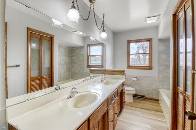 3129 7th Street N, Fargo, ND 58102