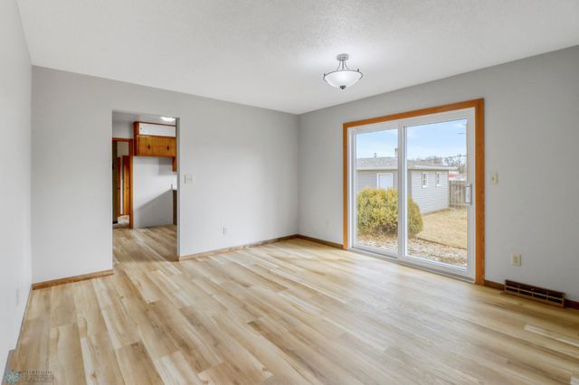 3129 7th Street N, Fargo, ND 58102