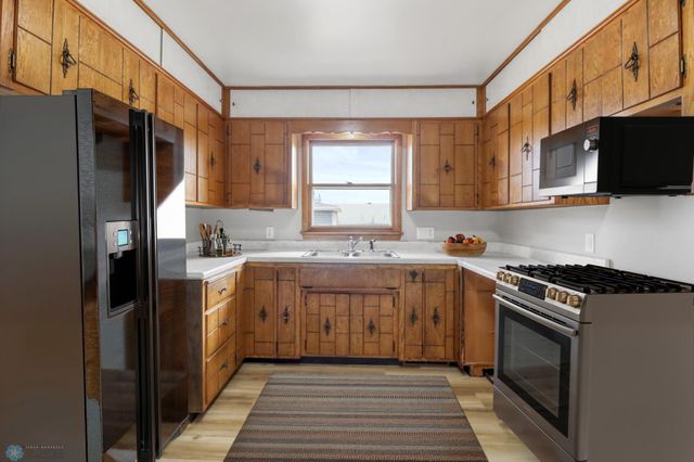 3129 7th Street N, Fargo, ND 58102