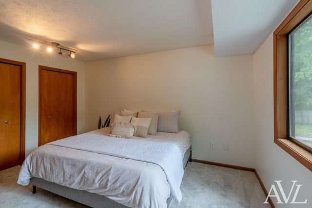 1344 Gladstone Drive Se, City Of Grand Rapids, MI 49506