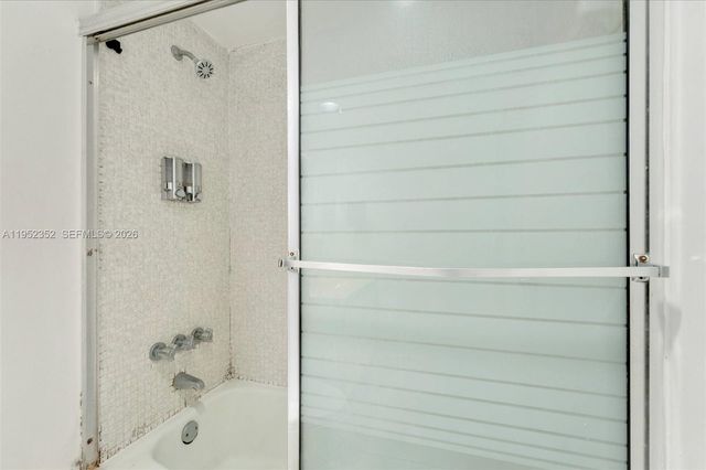 90 Edgewater Drive 1120, Coral Gables, FL 33133