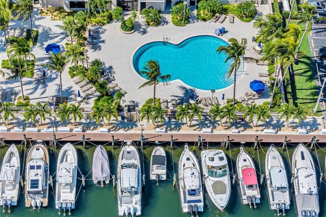 90 Edgewater Drive 1120, Coral Gables, FL 33133