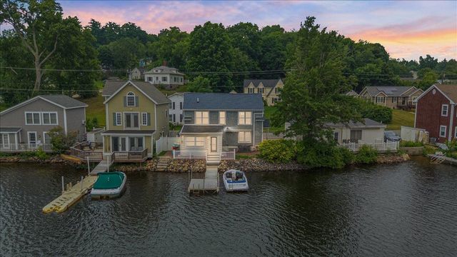 31 N Shore Road, Derry, NH 03038