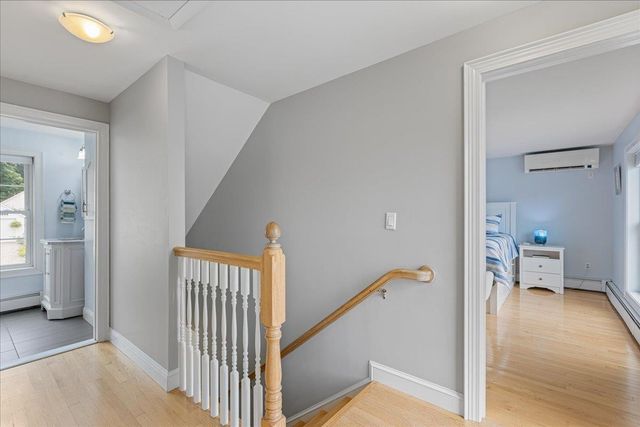 31 N Shore Road, Derry, NH 03038