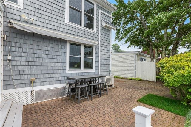31 N Shore Road, Derry, NH 03038