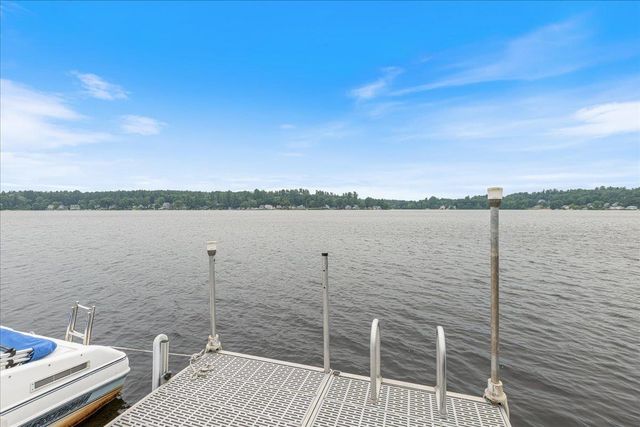 31 N Shore Road, Derry, NH 03038