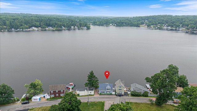 31 N Shore Road, Derry, NH 03038