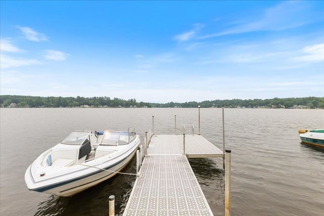 31 N Shore Road, Derry, NH 03038