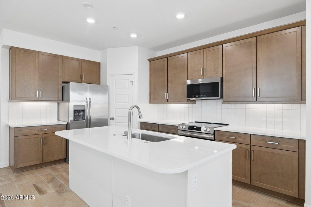 11879 W BURNSIDE Trail, Peoria, AZ 85383 — photo 4