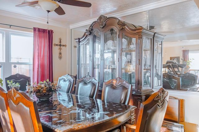 103 Mammoth Springs Lane, Dickinson, TX 77539