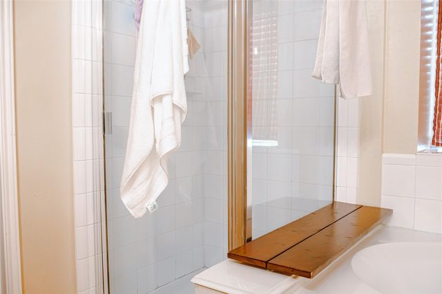 103 Mammoth Springs Lane, Dickinson, TX 77539