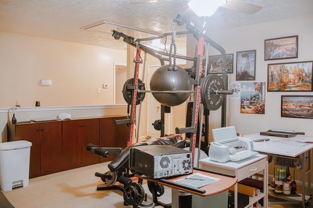 103 Mammoth Springs Lane, Dickinson, TX 77539