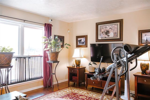 103 Mammoth Springs Lane, Dickinson, TX 77539