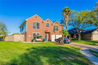 103 Mammoth Springs Lane, Dickinson, TX 77539