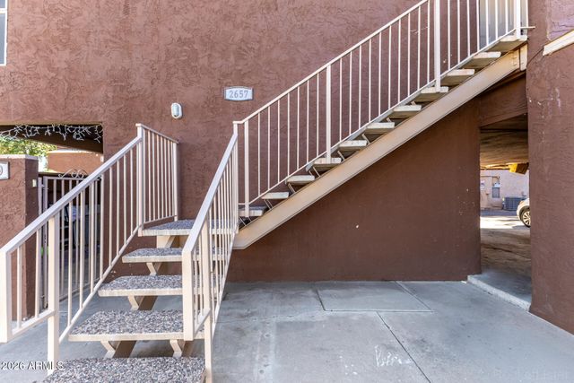 2657 E SILK OAK Drive, Tempe, AZ 85288