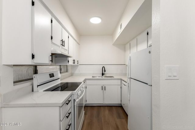 2657 E SILK OAK Drive, Tempe, AZ 85288