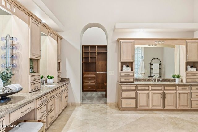 31802 N BLACK CROSS Road, Scottsdale, AZ 85266