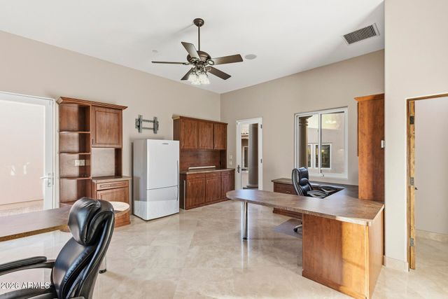 31802 N BLACK CROSS Road, Scottsdale, AZ 85266