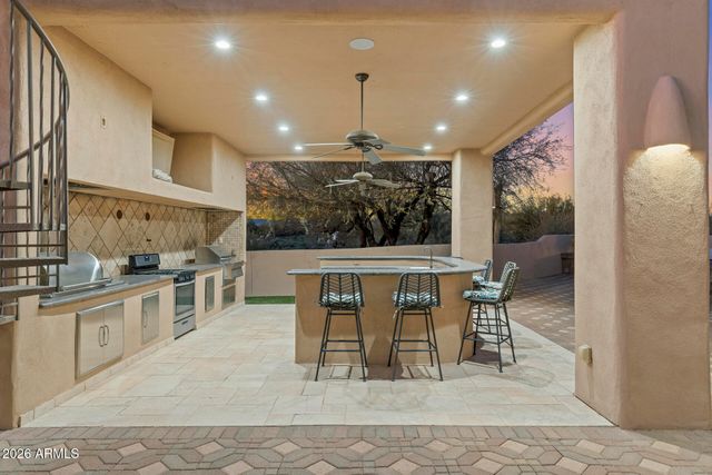 31802 N BLACK CROSS Road, Scottsdale, AZ 85266