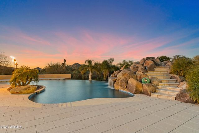 31802 N BLACK CROSS Road, Scottsdale, AZ 85266