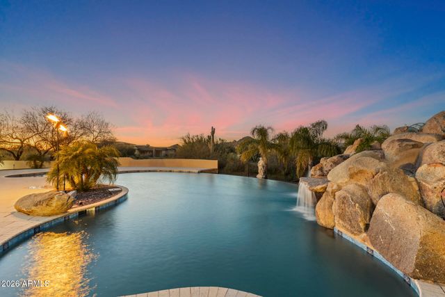 31802 N BLACK CROSS Road, Scottsdale, AZ 85266