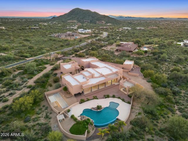 31802 N BLACK CROSS Road, Scottsdale, AZ 85266