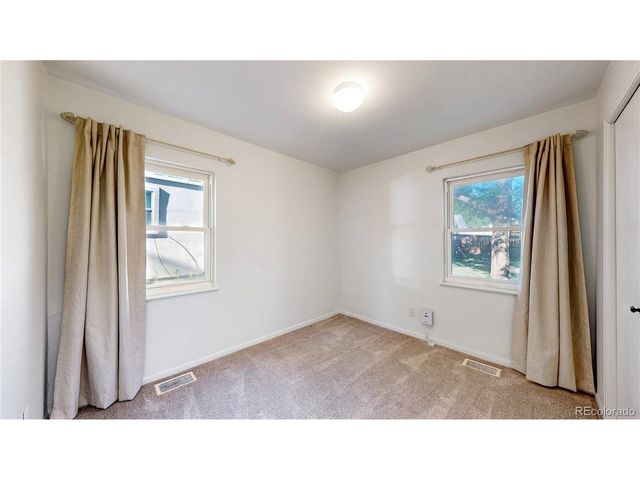 3215 S Forest St, Denver, CO 80222