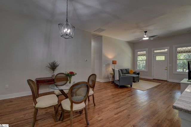 205 Mountain View Street, Westminster, SC 29693
